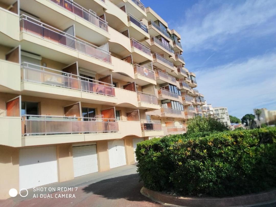 Appartement T2 Vue Mer Et Port,2 Balcons, Parking Prive Canet-en-Roussillon Esterno foto
