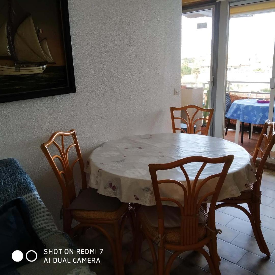 Appartement T2 Vue Mer Et Port,2 Balcons, Parking Prive Canet-en-Roussillon Esterno foto