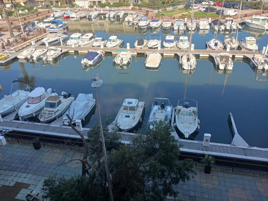 Appartement T2 Vue Mer Et Port,2 Balcons, Parking Prive Canet-en-Roussillon Esterno foto